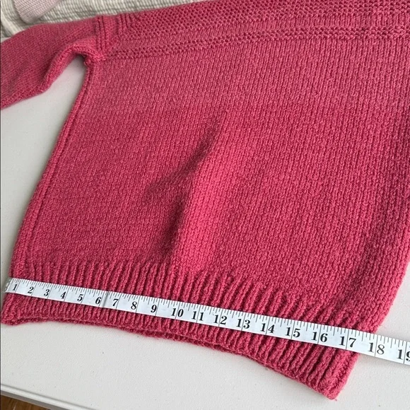 Hand-Knit Wool Sweater Raspberry Pink - Picture 11 of 14